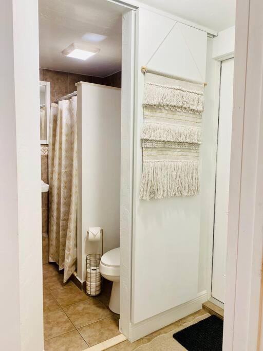Private Cozy Guest Suite Near Hard Rock Guitar ดาวี ภายนอก รูปภาพ
