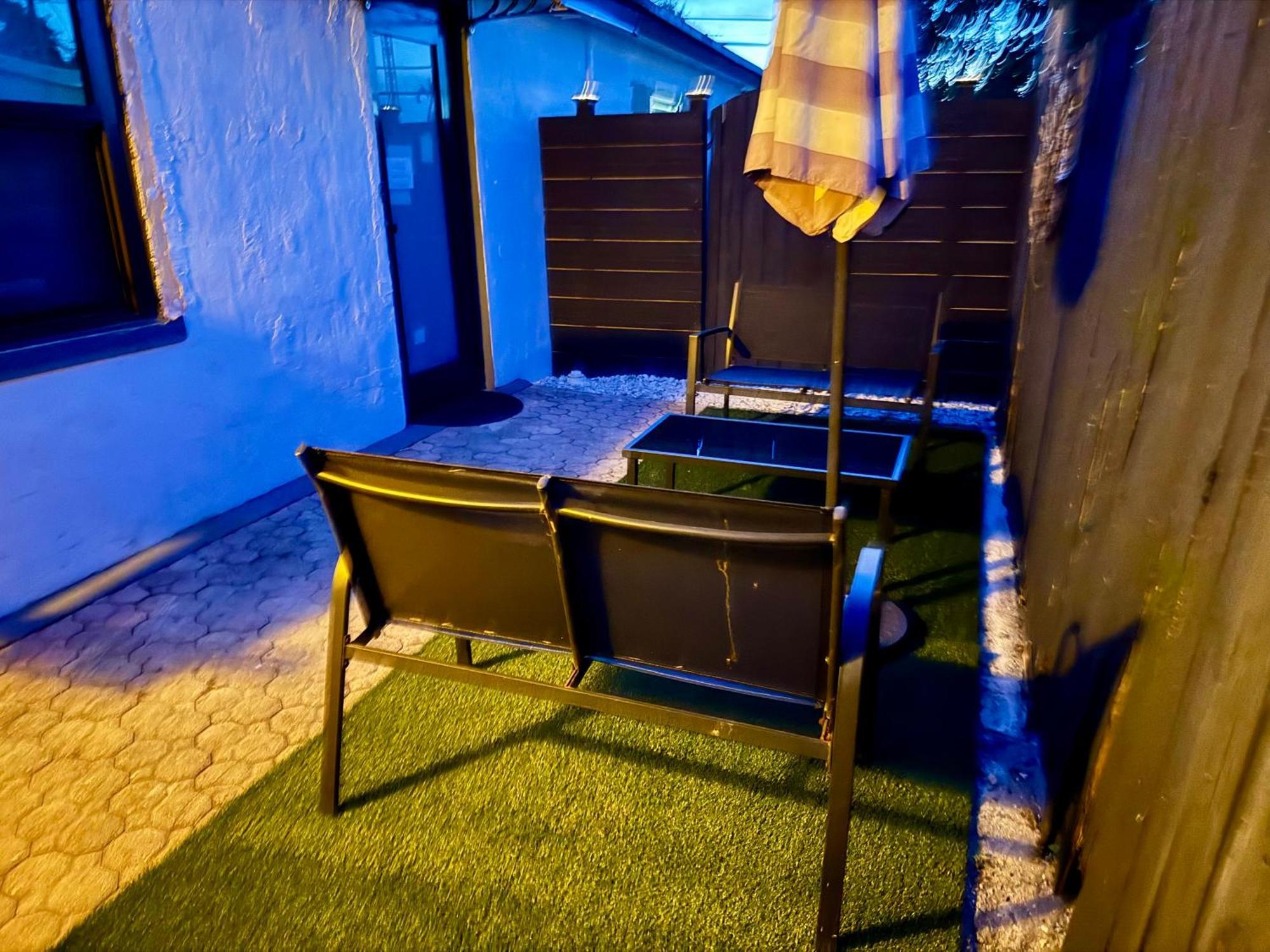 Private Cozy Guest Suite Near Hard Rock Guitar ดาวี ภายนอก รูปภาพ